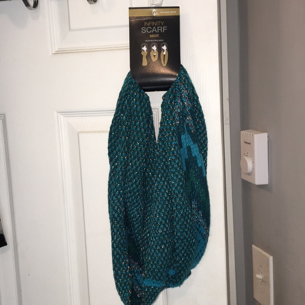 Infinity Scarf!!